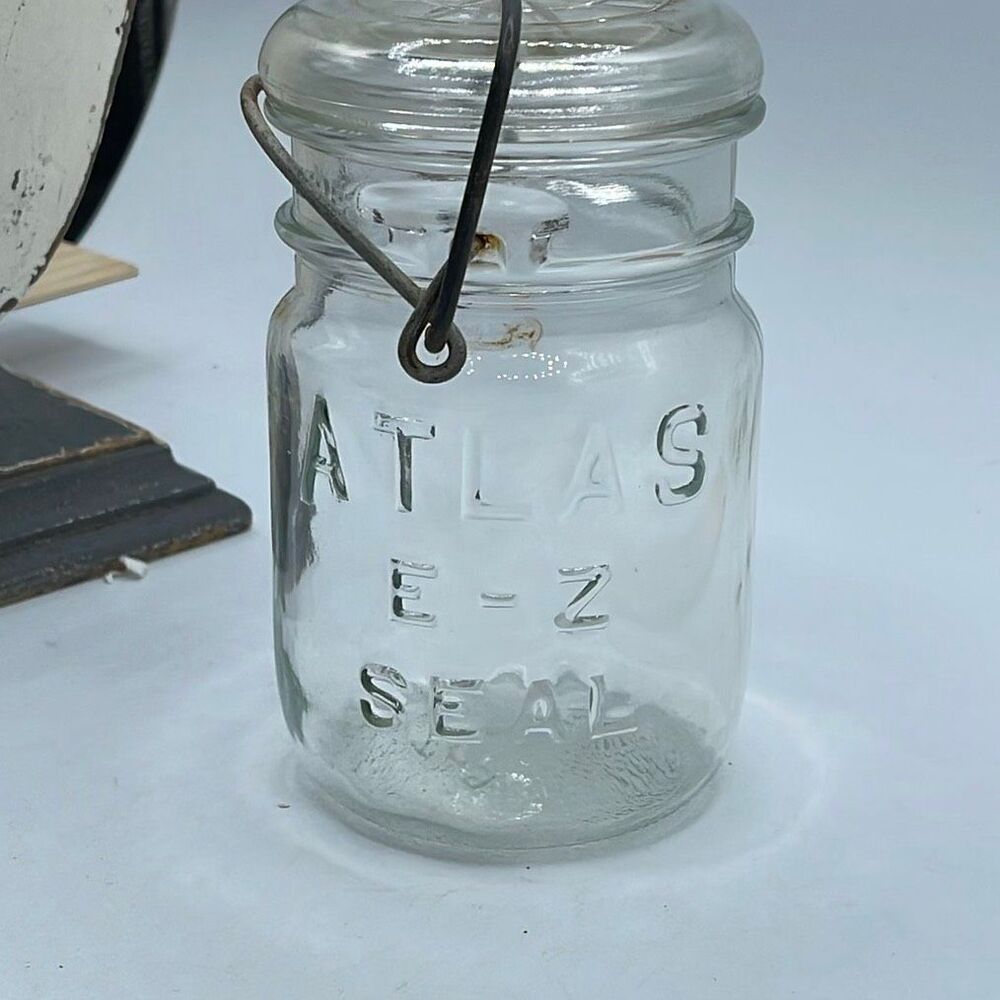 Vintage Atlas E-Z Seal Glass canning jar wire bail 1900-1950’s